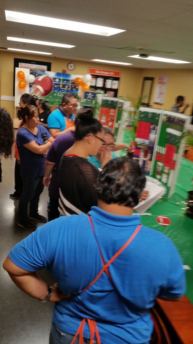 1175421don's tweet photo. 1701 Specialty rocking the specialty stand-down #d284 @fatiyamasaki @FJoanou @FranMareko @PacSouth @Rudemann01 https://t.co/7xhNk1mZwf