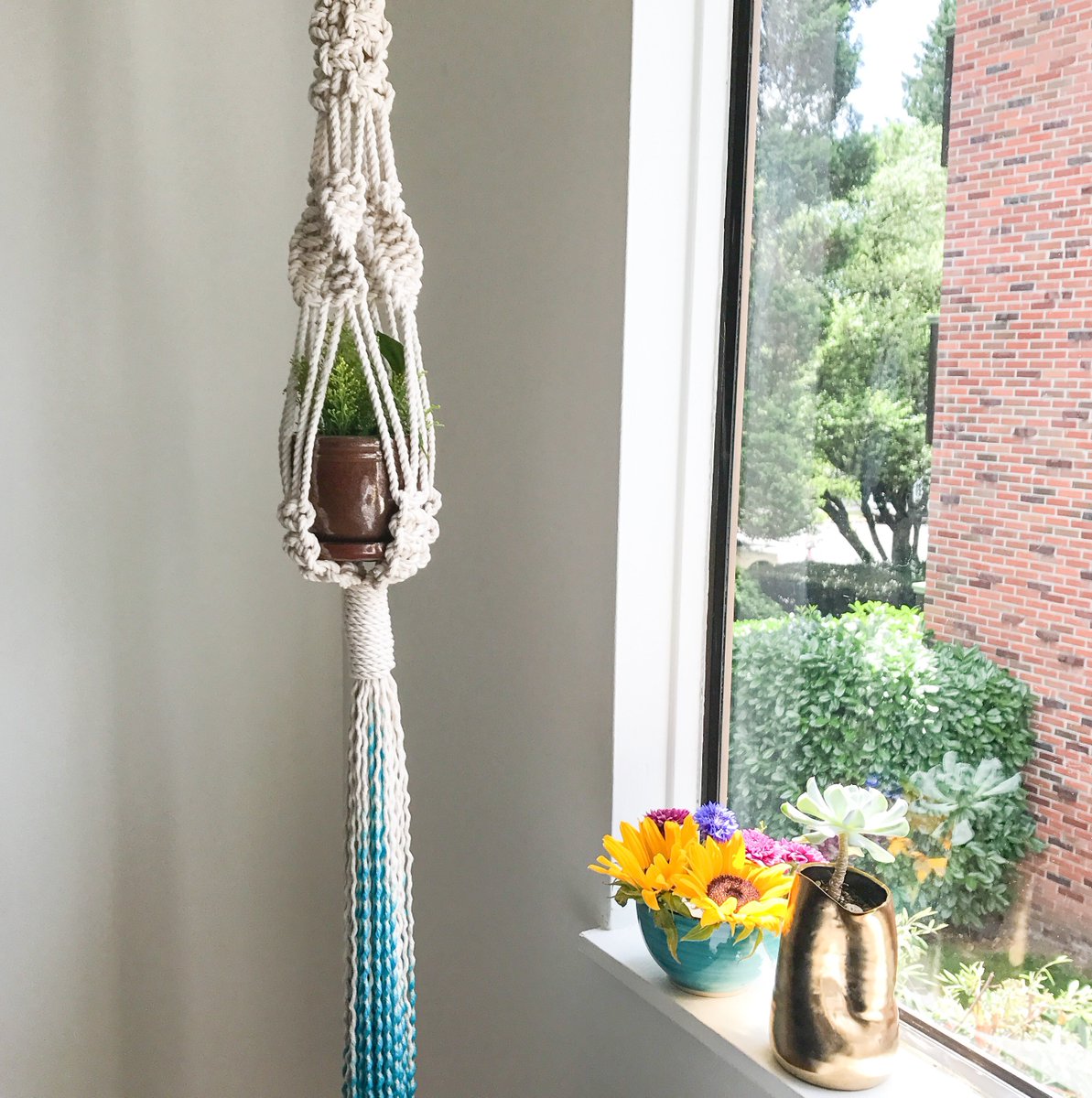 MarlaHoman's tweet photo. Macrame Plant Hanger. Handmade Retro Inspired Natural Cotton Cord H… https://t.co/wxYcnpVFKT #Etsy #VintageHomeDecor https://t.co/3PY4I7lcEv