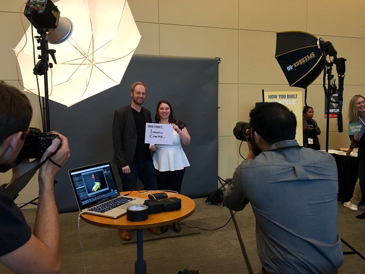 HowIBuiltThis's tweet photo. We're loving everyone telling us about what they're building in the lobby! #HIBTLive https://t.co/66sso1QuNk