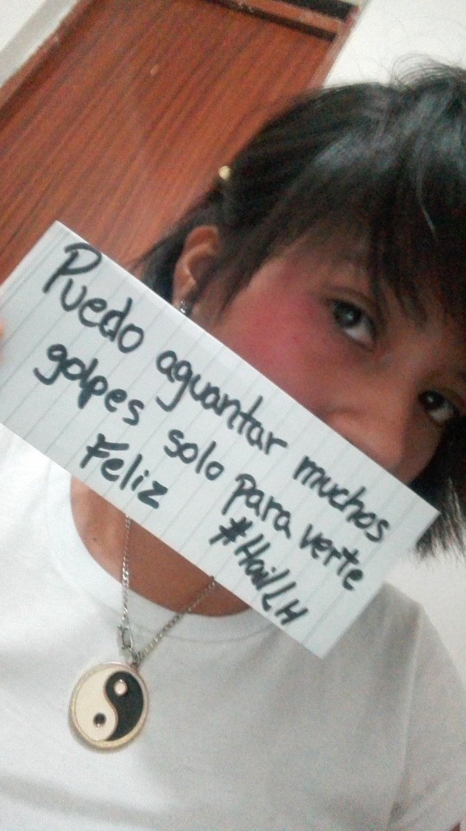Mellissaoliva21's tweet photo. Hago lo que quieras bb <3 
#MujerGolpeadaHombreFeliz https://t.co/VDVpb4xITL