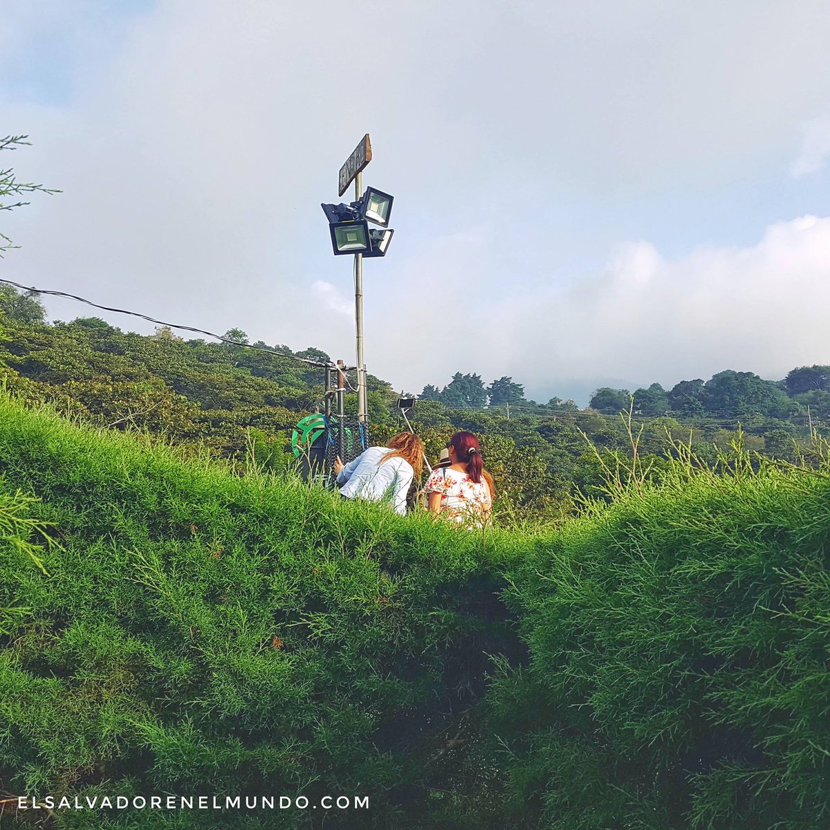 ESAmundo's tweet image. Café Albania un laberinto en Apaneca abierto jueves a domingo 8:00 am a 6:00 pm Fotos/ESAmundo: V. Méndez