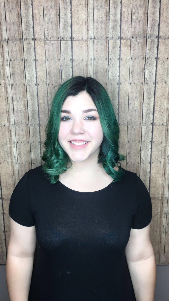itsabigailyo's tweet photo. Doing fun things at Z hair academy! #itsazthing https://t.co/V8JYeCpaNn