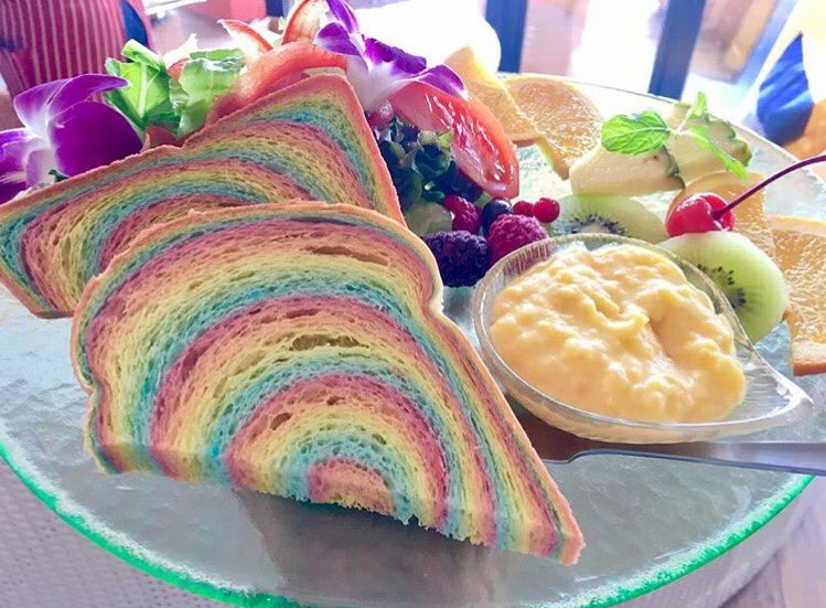 ステラのレインボーブレッド
Stella's Rainbow bread
★自家製マンゴーバター又はヌテラ(Nutella:チョコレート風味の甘いスプレッド)お選び頂きお召し上がりください。😆