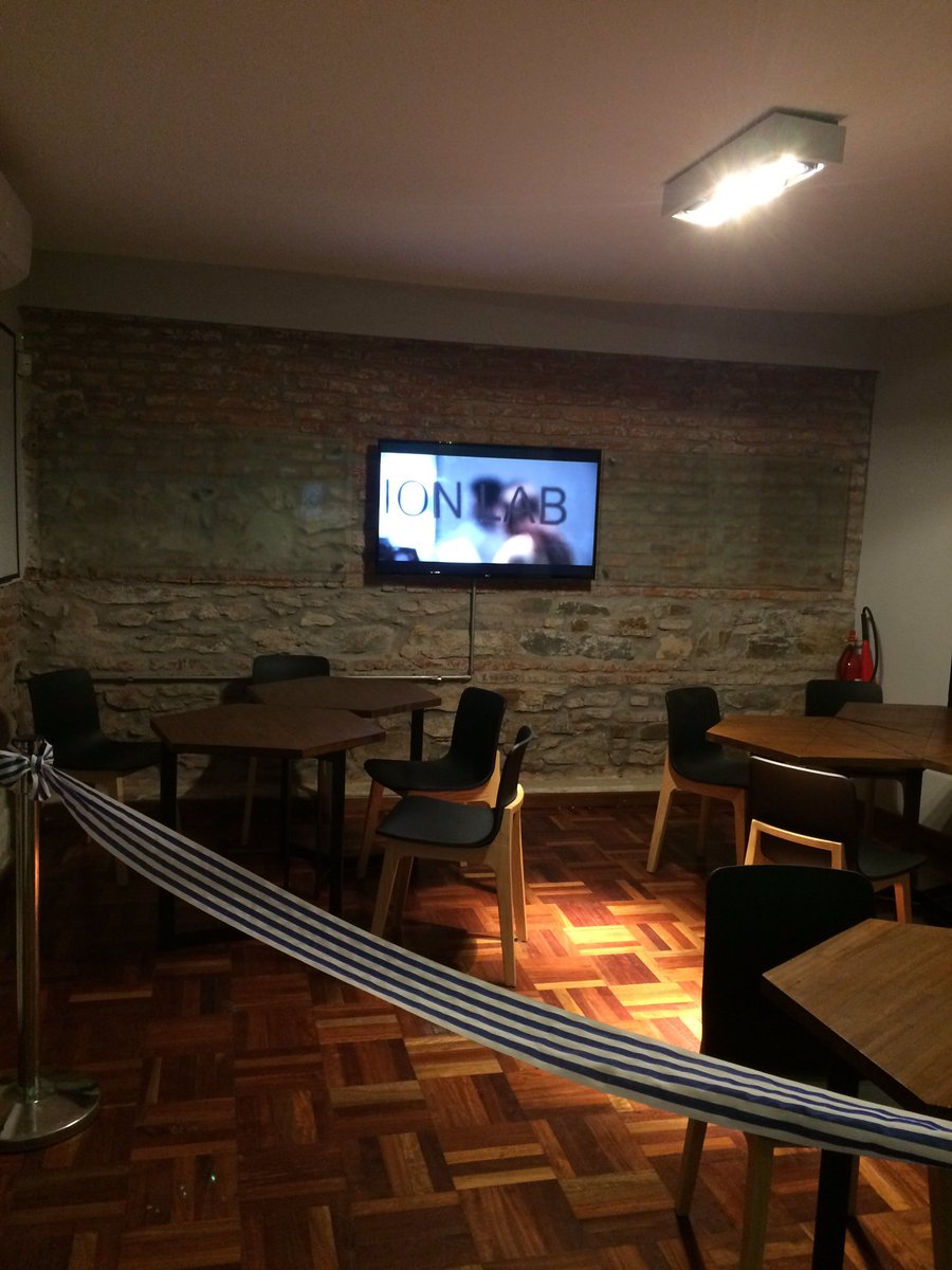 AnaSemblat's tweet photo. Inauguramos con @IBMUruguay y @SinergiaTech el #IBMinnovationLab https://t.co/RCL7rXkV4b