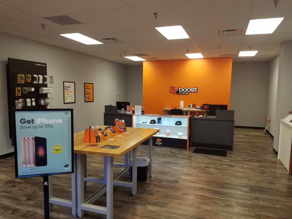 Boost_BG's tweet image. Come see us @ 826 S. Main St. Bowling Green and take advantage of our great savings.