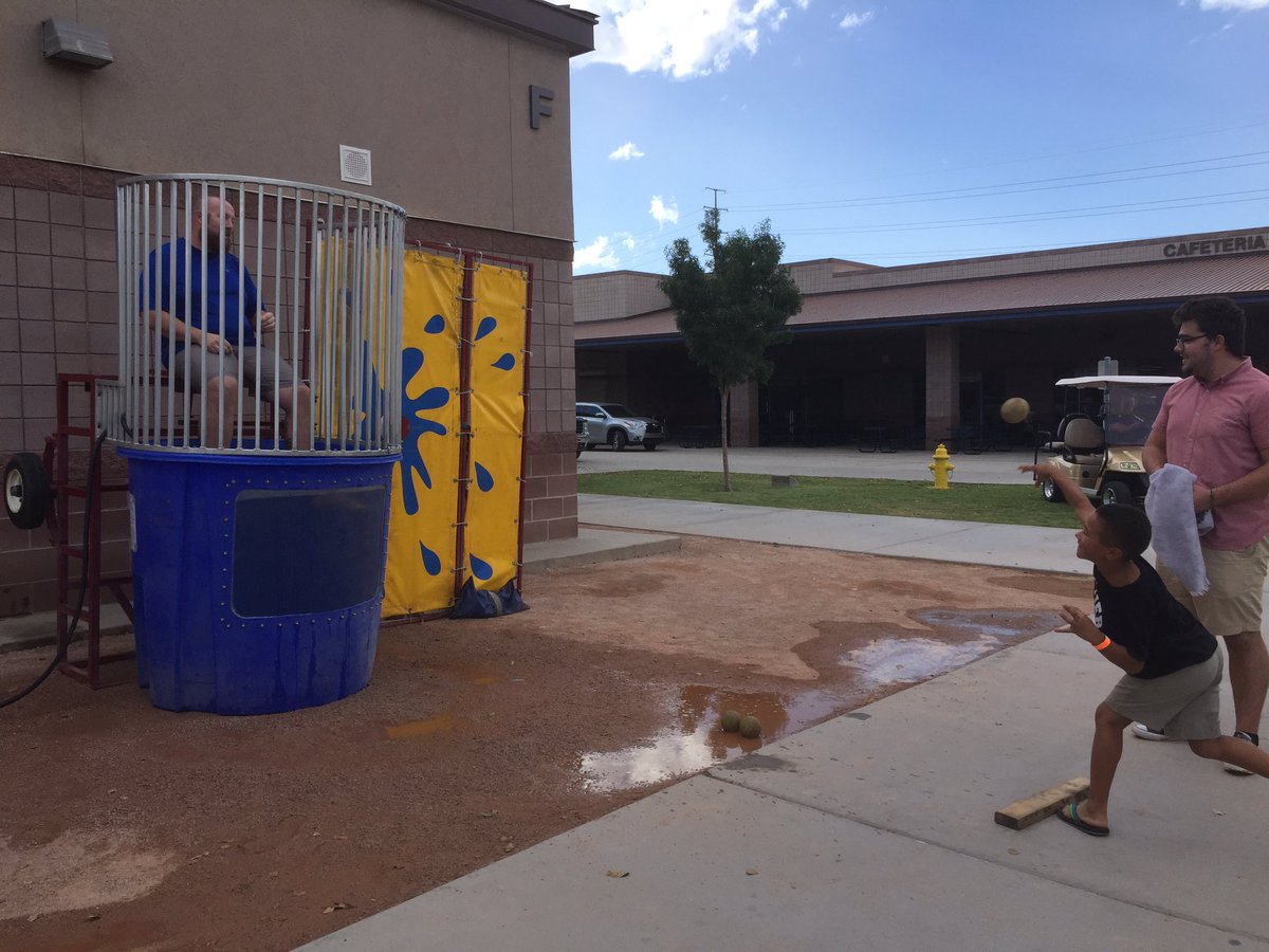 perrystugo's tweet image. Carnival is happening!  Come and enjoy the fun