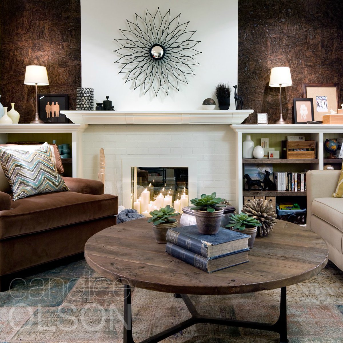 candiceolson_'s tweet photo. Mixed materials create a cozy ambience. Think walls of texture in natural materials elevated by accents of light-reflecting metals. https://t.co/A4JLsnSzbM