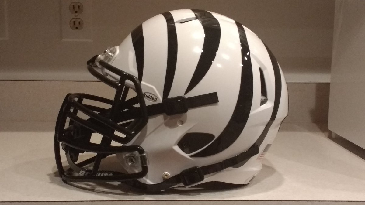 FB_Helmet_Guy's tweet photo. My custom Bengals Color Rush helmet. Made this some time ago and thought I would share with tonight's game. https://t.co/zuW7VDi50l
