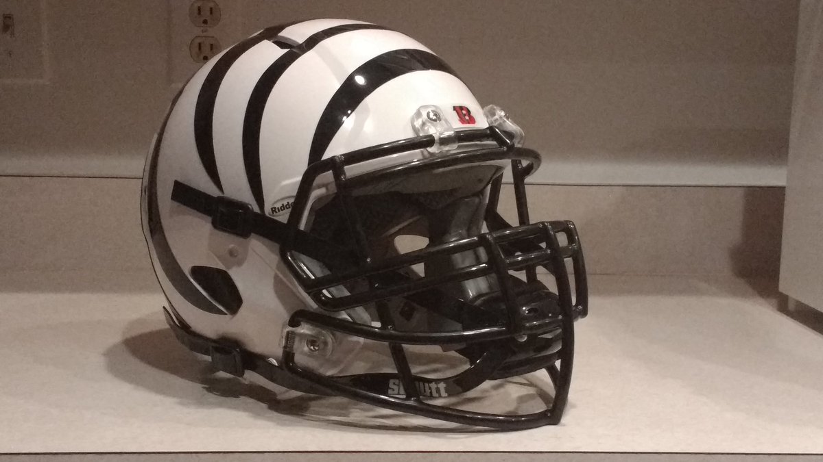 FB_Helmet_Guy's tweet photo. My custom Bengals Color Rush helmet. Made this some time ago and thought I would share with tonight's game. https://t.co/zuW7VDi50l