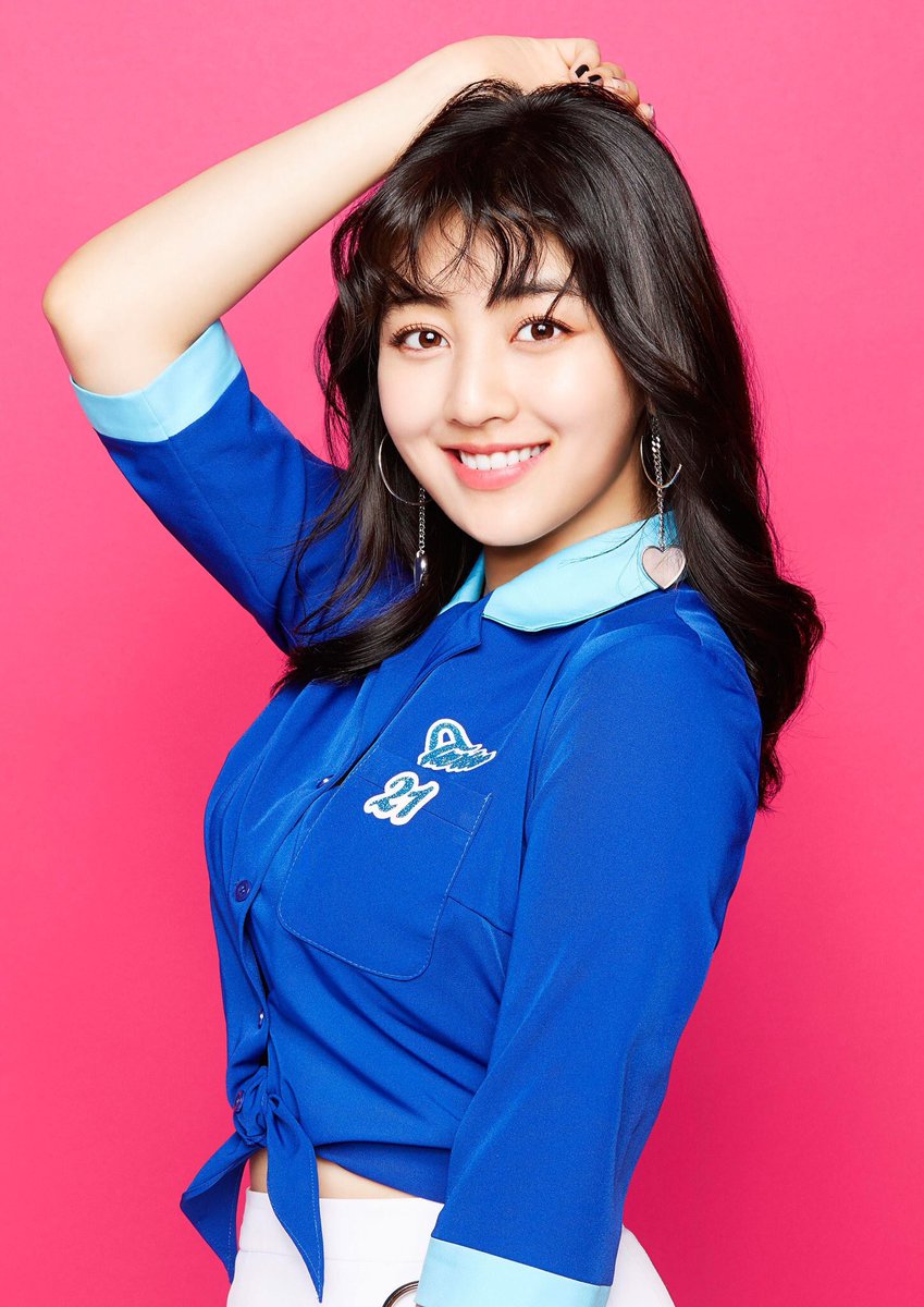 TWICE_GLOBAL's tweet photo. [PIC] 170915 TWICE JAPAN Website Update - ONE MORE TIME
https://t.co/xfTgvKd3YA https://t.co/DR1lUkbApY