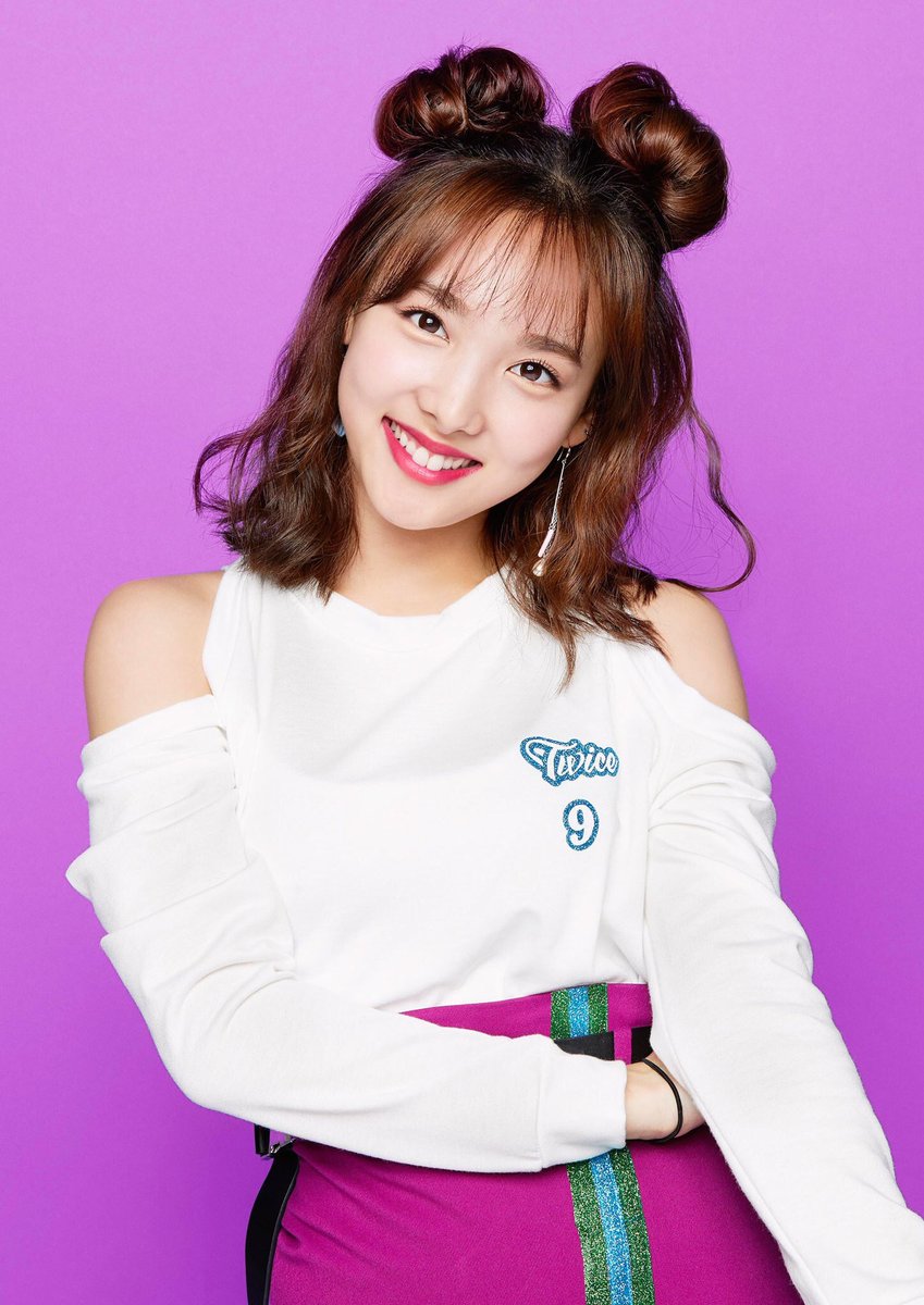 TWICE_GLOBAL's tweet photo. [PIC] 170915 TWICE JAPAN Website Update - ONE MORE TIME
https://t.co/xfTgvKd3YA https://t.co/6bpaEk8OED