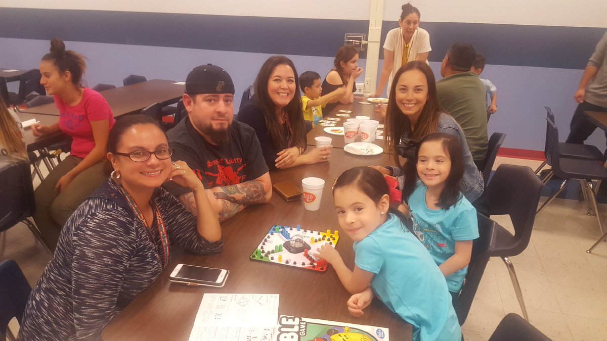 InfanteDeLeon's tweet photo. Family Game Night at Leon Valley! Making our families part of our school community! @NISDLeonValley @NISD #NISDInspired https://t.co/bZzOPlp3jQ