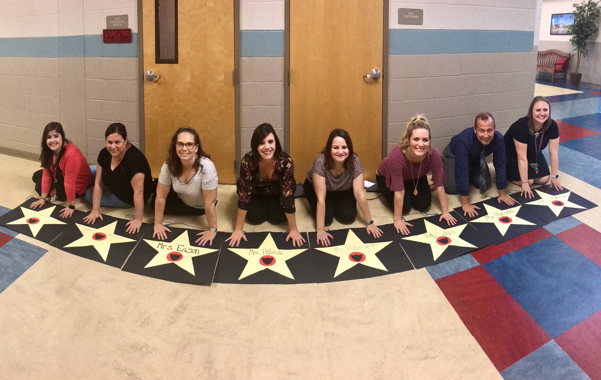 RachCStanley's tweet photo. Fourth grade walk of fame for tonights Hollywood back to school dance! @NISDMireles #JAMFAM #JAMfantastic4th https://t.co/Pa7MTMqwHZ
