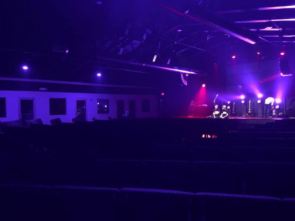 YQconference's tweet photo. We are stacked wall to wall. It's going to be a PACKED HOUSE! Get here early! Check-in &amp; registration opens at 6PM… https://t.co/gK5HKYCiFH https://t.co/1uj7QVoYGu