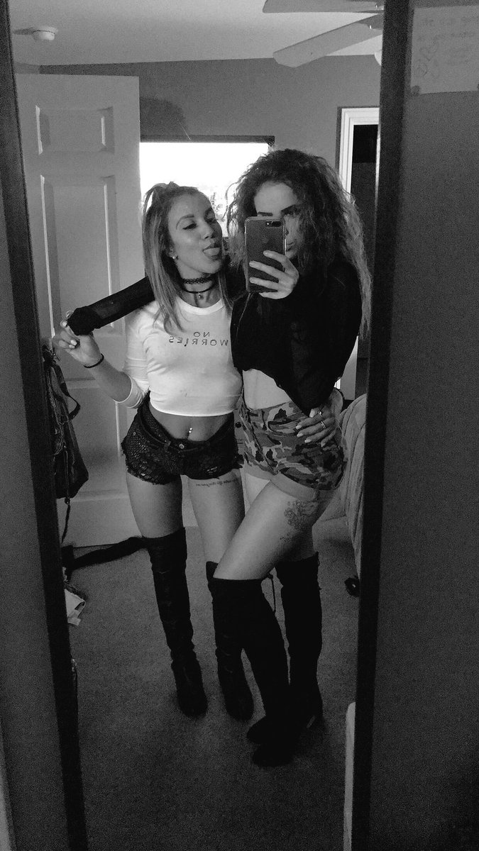 Oh hey boo thang👯🖤✊🏽