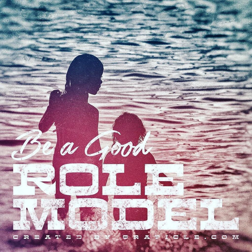 Graticle's tweet photo. Be a good role model https://t.co/h8emU077Ay https://t.co/79sdghUZRd