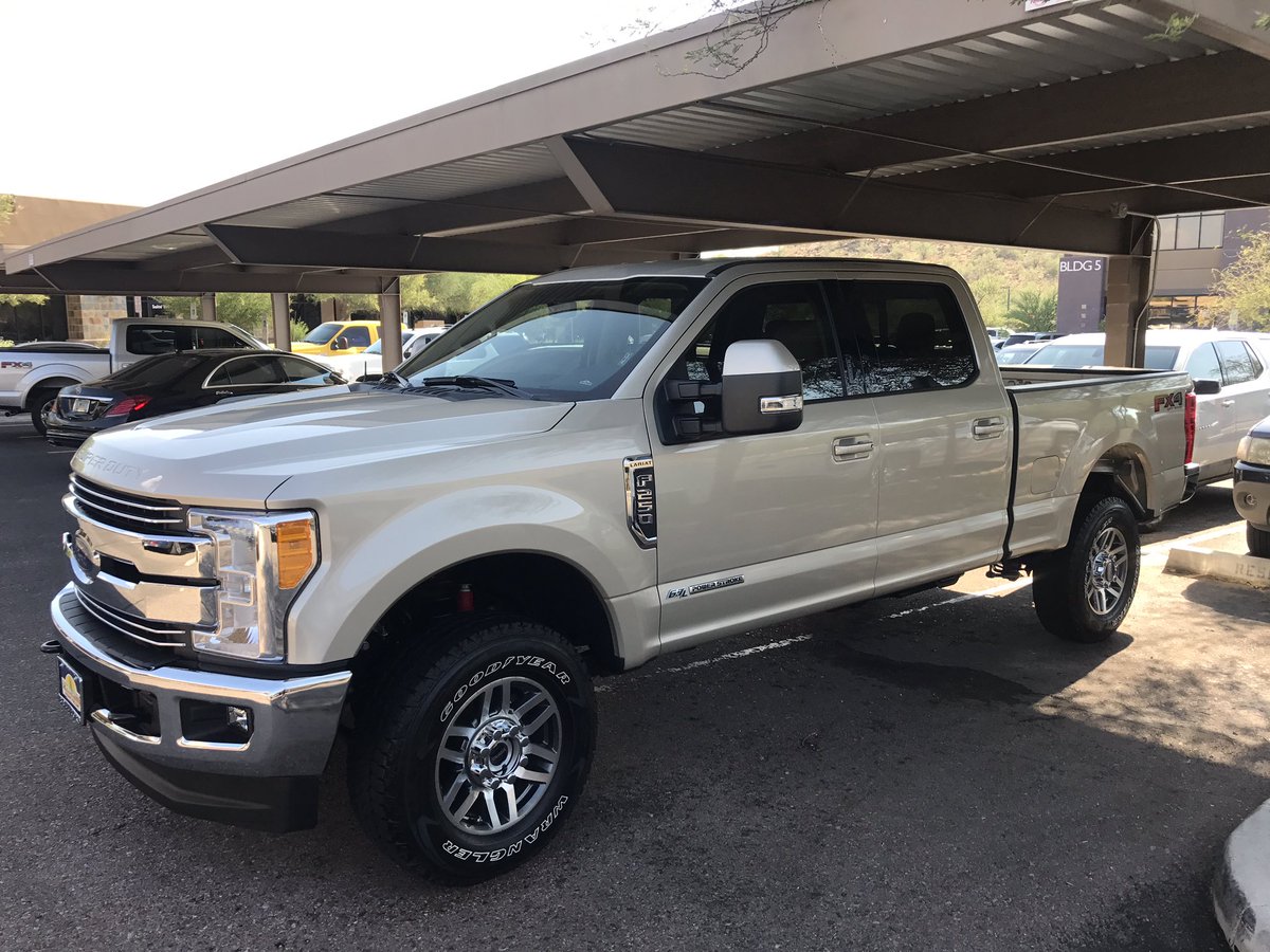 ColesDetailing's tweet photo. Ford Lariat got my Express Wash. #colesdetailing #AllAboutPassion™ https://t.co/e1onq0IOj6