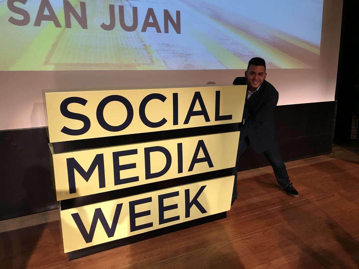 Fran_ortiz1's tweet photo. Hoy culminΓ³ el Social Media Week una experiencia muy buena de conocimiento y aprendizaje. @thePositiveMOM_ #SMWPR https://t.co/tEYLrdZf93