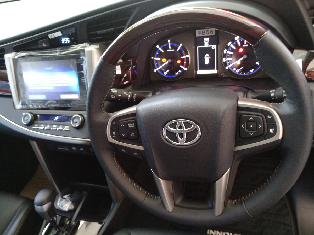 Innova Venturer
Info TOYOTA Balikpapan Hub :
Dedy Gilang
082152439299
08115972000
toyotamurahbalikpapan.com