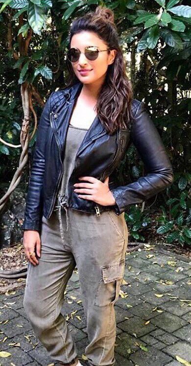 onlyprathamesh's tweet photo. .@ParineetiChopra Slaying In @SuperdryIndia &amp; @OPIUMeyewear - Styled By @SanjanaBatra! ☺ #FriendsofAustralia #TourismAmbassador #Parizaada https://t.co/N5xJ2W4NXk