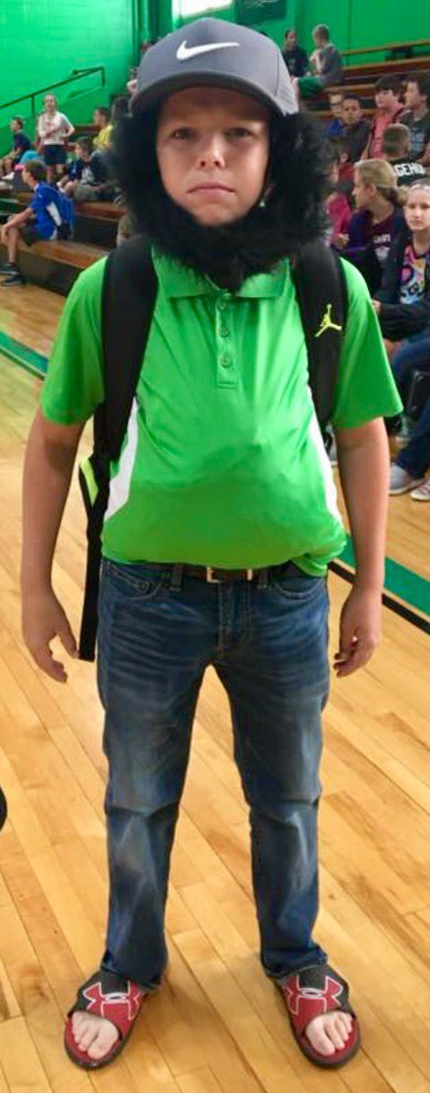 piercecityms's tweet photo. #ThankfulThursday #PCMSSpiritWeek Students dressed like someone who has had a positive impact on their life! https://t.co/SUBGuBhwQn