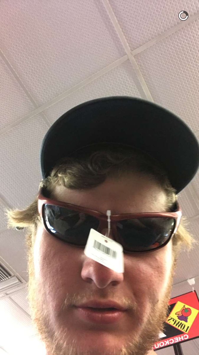 chubbbbbbss's tweet photo. Rt if ur not embarrassed to have Jesus Christ on your timeline https://t.co/DjpiwppBUV
