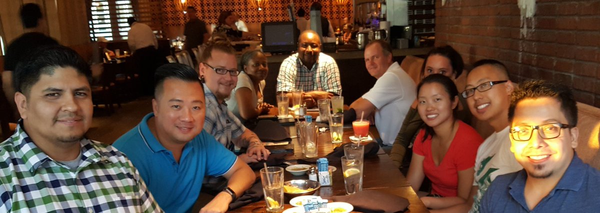 Fun night out with the team! <a href="/SocialWarriors_/">Social Warriors</a> <a href="/donohoeanne/">Anne Donohoe</a> <a href="/KSSchub/">Kathy Schubert</a>