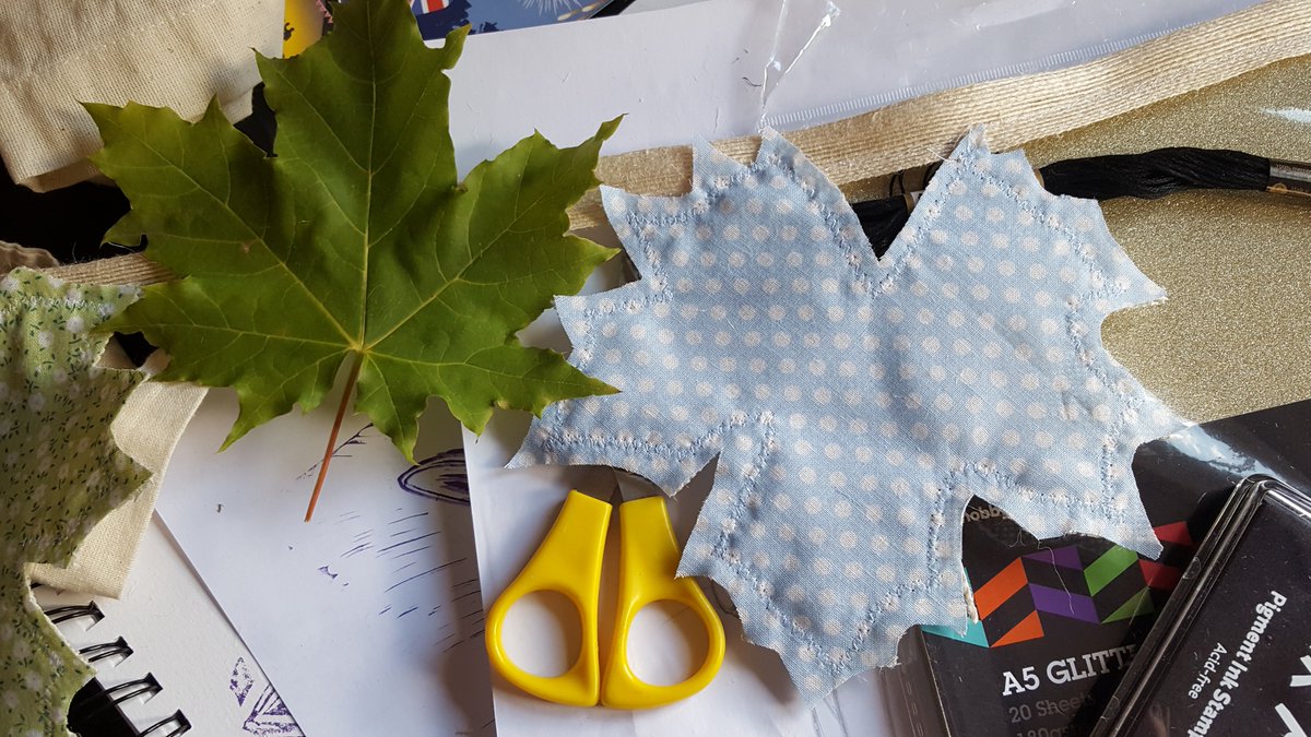 bumbleandhare's tweet image. #Makingamess