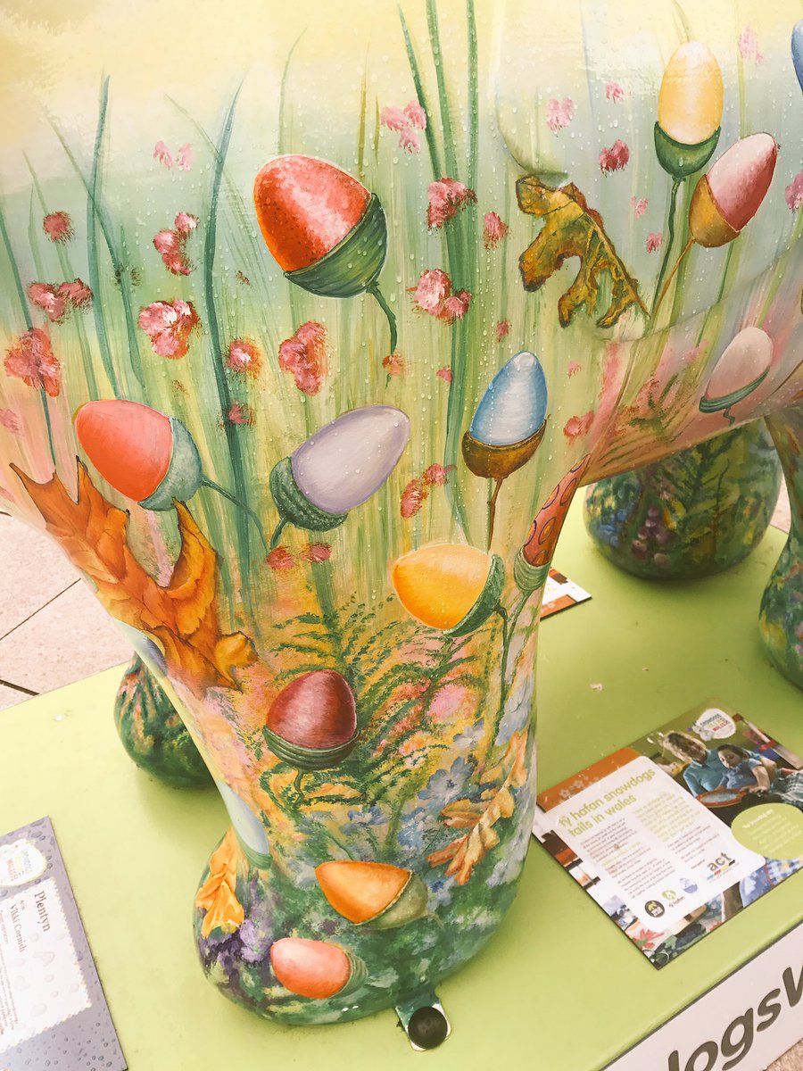 TheGrazingShed's tweet photo. Bore da to these little guys popping up all over the city for @tyhafan #SnowdogsWales https://t.co/dO5AEhPAnz