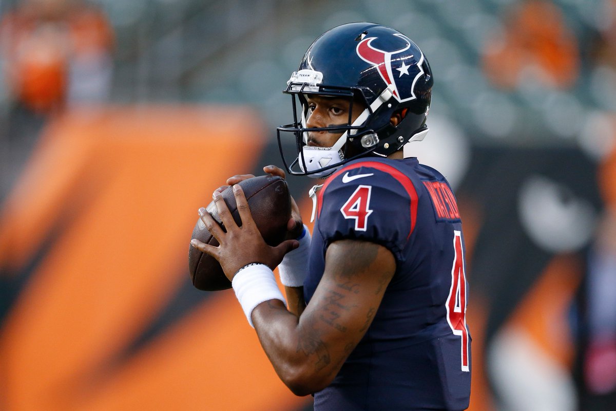 TexansPR's tweet image. In the BCS/@CFBPlayoff era, no QB has gone fewer days between a @NCAAFootball Championship title &amp;amp; his 1st NFL win than @deshaunwatson (248)