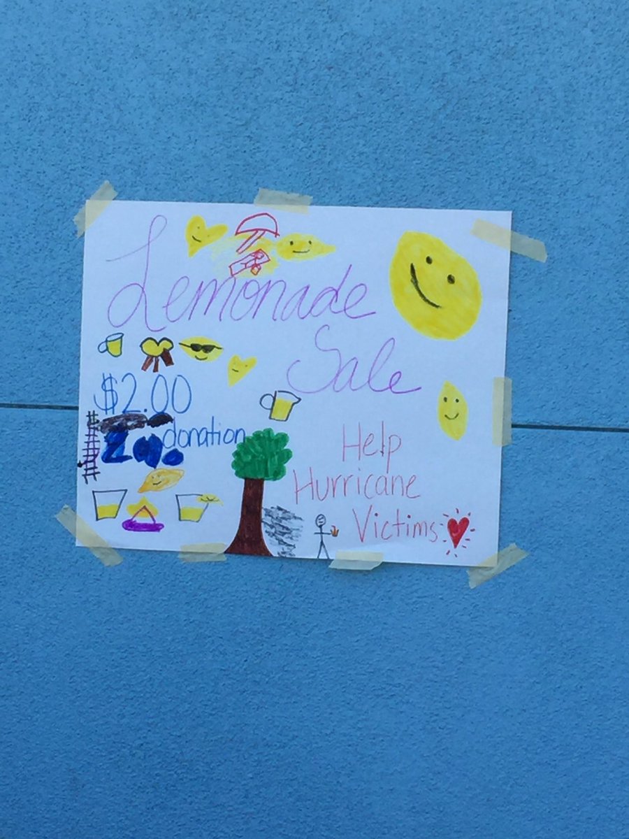 marvidal1's tweet photo. Girls scouts and SG third grade classes helping the ones in need!!! @sdschools https://t.co/67iyTKlmk1