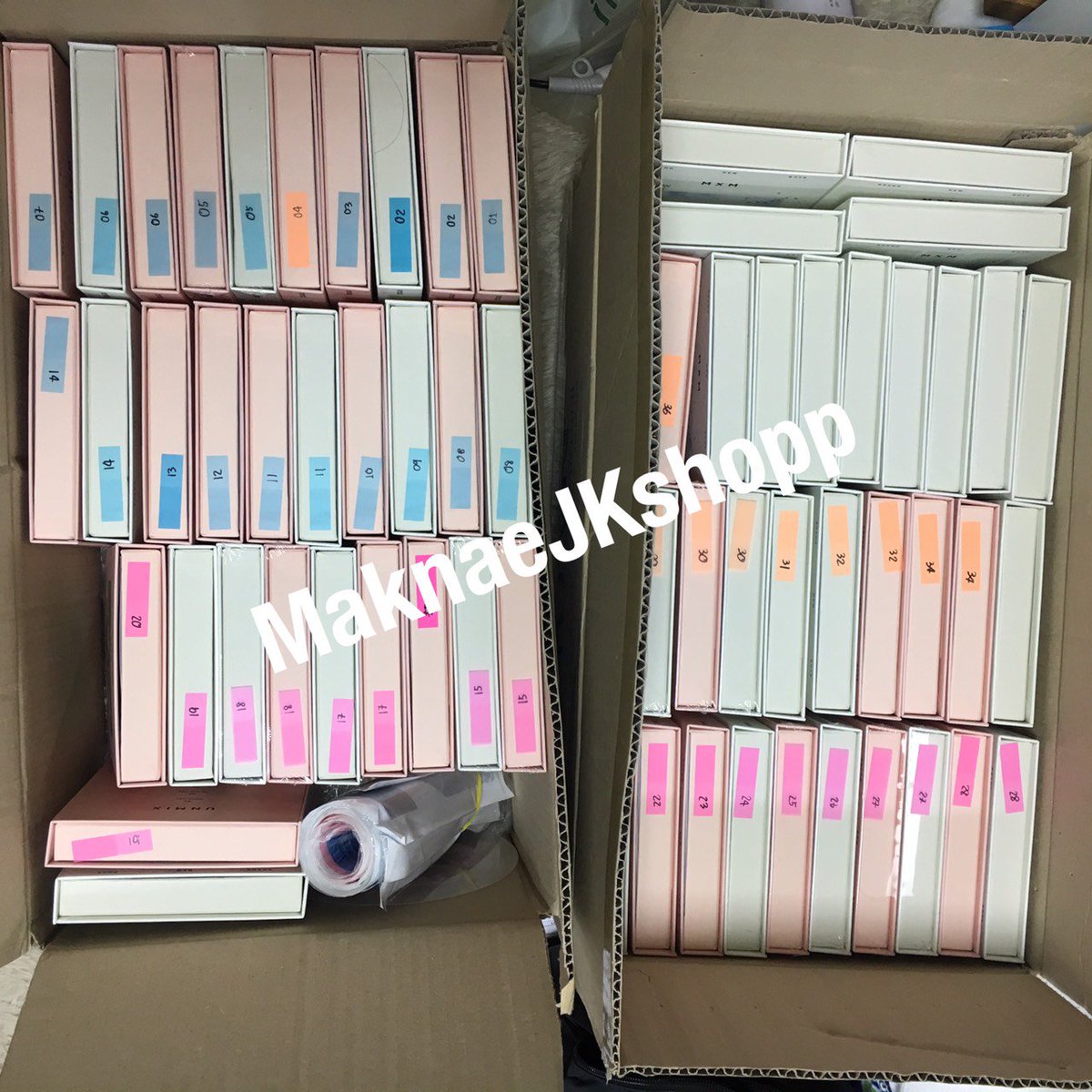 Tippao's tweet photo. (หิ้ว) #MXM 'Unmix'
ไม่โปส450 2บั้ม850 โปส 530 2บั้ม 1000 พร้อมส่งในไทย 28/9 #ยองดง
https://t.co/gRkLGS7Dlc?amp=1
#ตลาดนัดWANNAONE #ยองดงชป https://t.co/oO5ajBRCTE