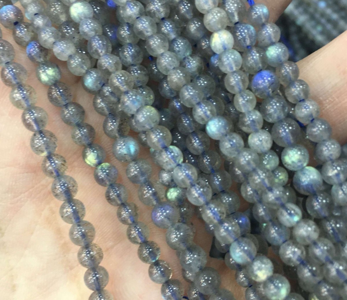 bsavailable's tweet image. 4mm natural Labradorite Round Gemstone Loose Bead 15inch tuppu.net/cd56add2 #Etsy #Freesize