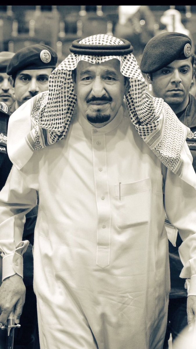 Cpt_Faisal's tweet photo. هاك سيفك ياوطن .. حنا لك الغمد الأمين .
حنا معك وقت الرخاء 
وقت الشدايد 
والفتن .
#حراك_15_سبتمبر 
#تلاحمنا_اساس_وحدتنا https://t.co/RfeavGafqL