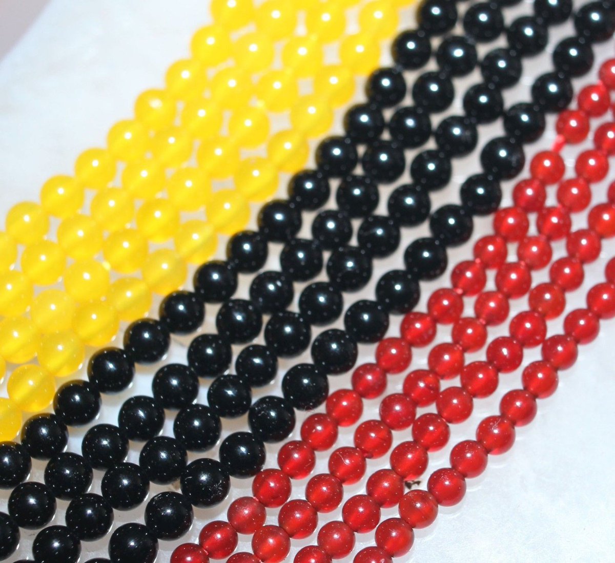 bsavailable's tweet image. 2mm 3mm 4mm Agate Round Yellow Onyx Black Red gemstone jewelry beads 15" tuppu.net/e900342 #Etsy #Natural