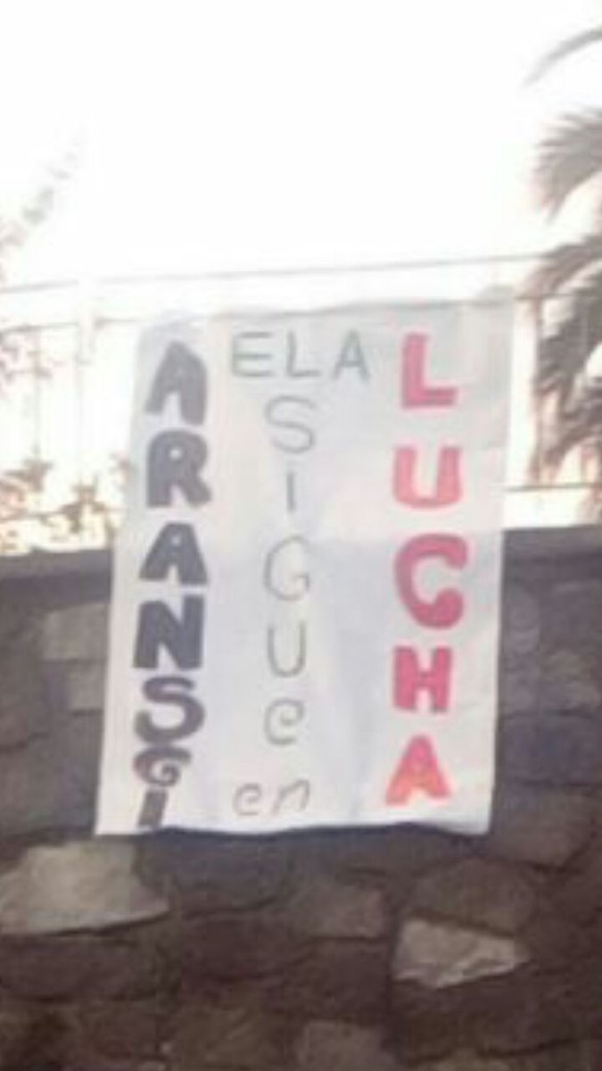 ELADonostia's tweet photo. Las rabajadoras de la Asociación de Familias de Personas Sordas de Gipuzkoa #AransGi siguen en lucha https://t.co/dmAZAtIbrg #ELAborrokan https://t.co/lcyGP4YXPK