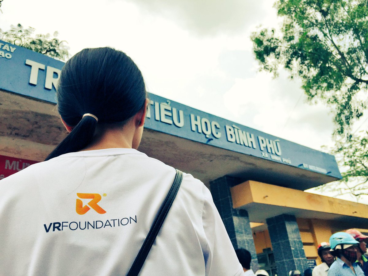InternationalVR's tweet photo. A COURAGE FOR A BETTER FUTURE #VRinternational #VRFoundation https://t.co/ZbfOaIdMfB