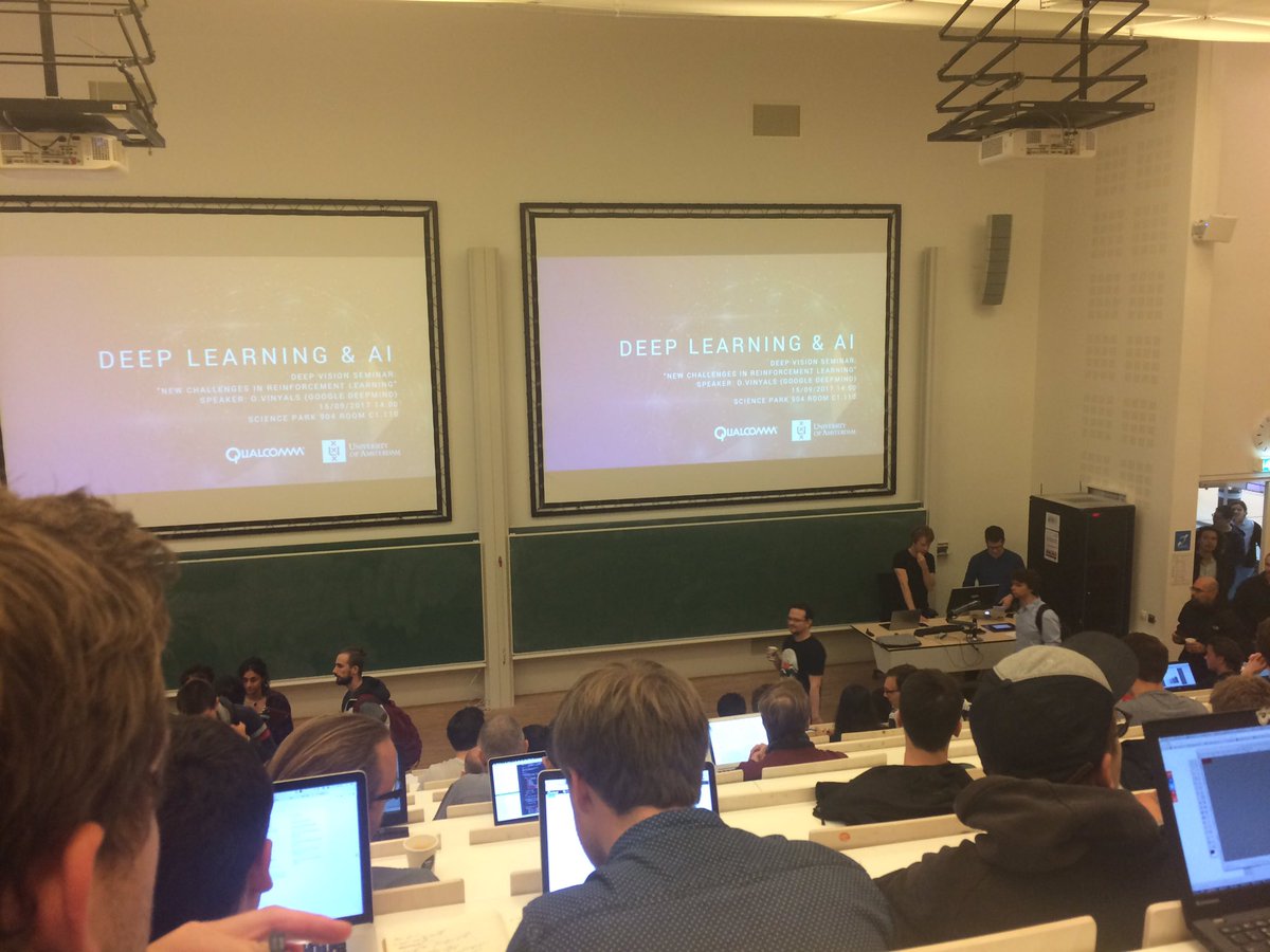 quvalab's tweet photo. @OriolVinyalsML of @DeepMindAI is about to begin his talk on Reinforcement Learning https://t.co/3MK9yDHvd5