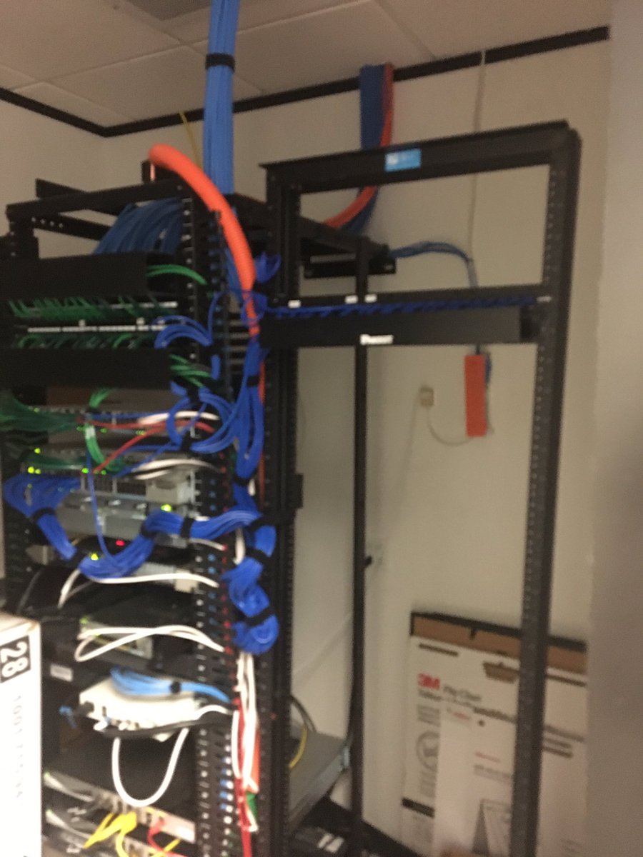 CablingAustin's tweet image. #structuredcablingcontractor #AustinCablingSystems Cat6a wiring project in Austin Tx #cat5e #cat6project #officecabling 512-574-1288 #data