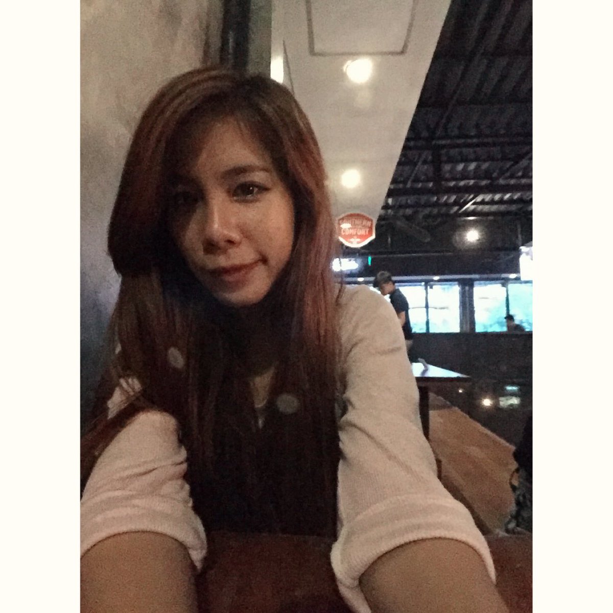 oblivion_1989's tweet photo. ชีวิตช่วงนี้มันจะเทาๆหน่อย #เลสเบี้ยน #ทีมมีแฟนเป็นผู้หญิงแต่โครตมีความสุข #ยืมเมจforLB https://t.co/COdjyiyean