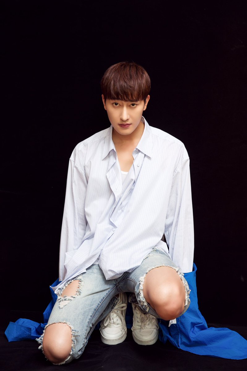 zhoumi_419 tweet picture