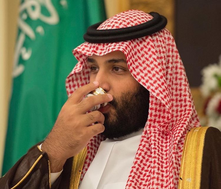 AlShareef700's tweet image. اشرب من الفنجال ياحي هالعين
في كل سبتمبر نجدد ولانا
هذا الحراك اللي بغوه المعادين
فشّل نواياهم وحقق مُنانا

#هنا_المملكه_العربيه_السعوديه