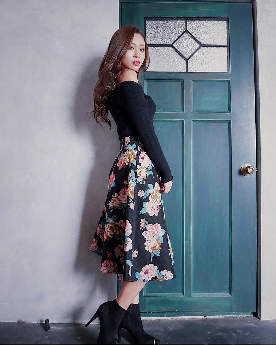 Fashionwalker In Locondo 公式 旧ロココレ Rienda 即トータルコーデが完成 お得な２点セットが登場 別々でも愛用できちゃう優れもの 数量限定なのでお早めに T Co Dfuvrlbbzs Rienda リエンダ Specialset Set トレンドコーデ