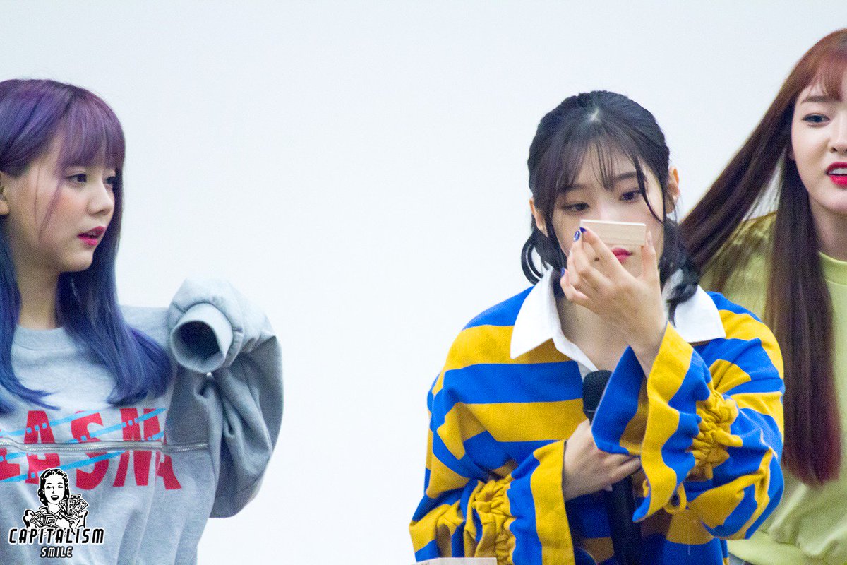 CapitalismSmile's tweet photo. #다이아 #정채연 #170914서경대 #얌주년 #2주년 https://t.co/dCo5Fwri5U