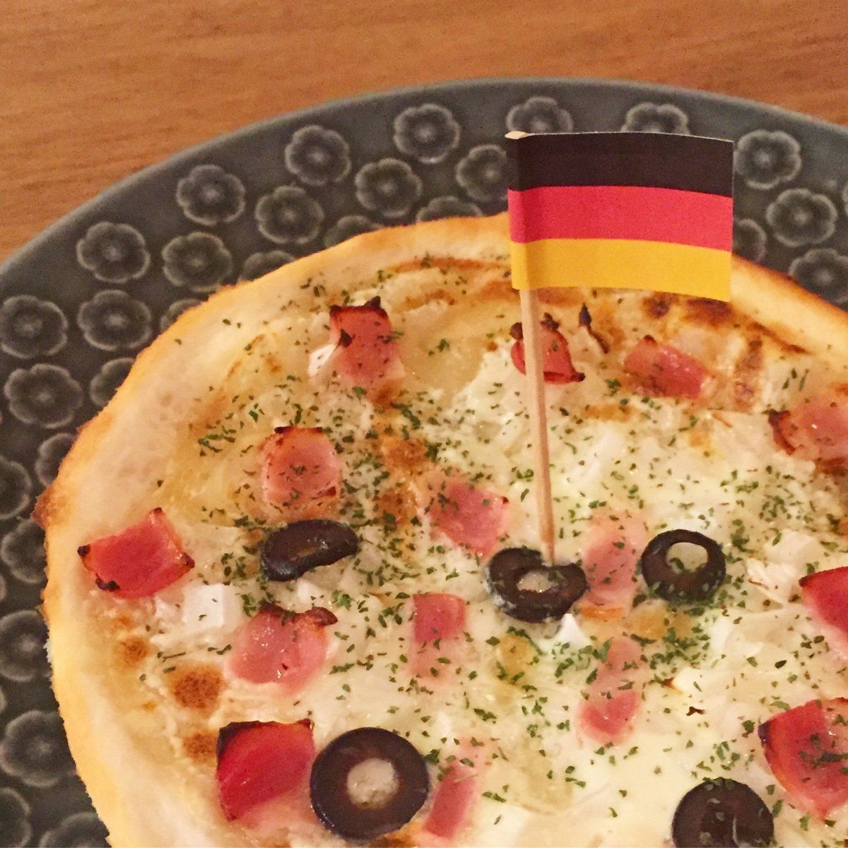 スピカ旅行社 En Twitter 一週間 お疲れ様でした 今夜は19 30まで 1000円セット がオーダーできます ドイツのクリーミーな ピザ フラムクーヘン とお酒のセットです お仕事帰りにお立ち寄り下さい T Co Qfa1e4e2ac スピカ旅行社 秋田市 秋田 スピカ旅行社 En Twitter 一週間 お疲れ様でした 今夜は19 30まで 1000円セット がオーダーできます ドイツのクリーミーな ピザ フラムクーヘン とお酒のセットです お仕事帰りにお立ち寄り下さい T Co Qfa1e4e2ac スピカ旅行社 秋田市 秋田