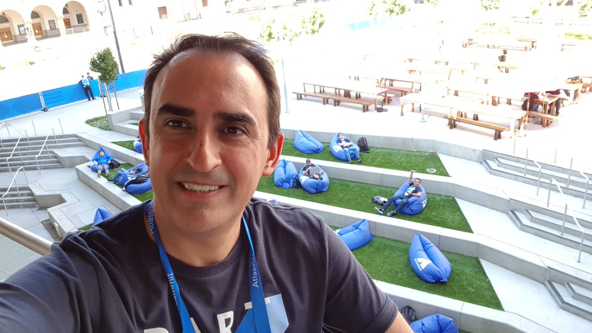 coredevx's tweet photo. Y terminó el Summit Atlassian 2017. Un montón de aprendizaje, personas increibles y mucha energía para #coreDevX https://t.co/rOuwcBDxGw