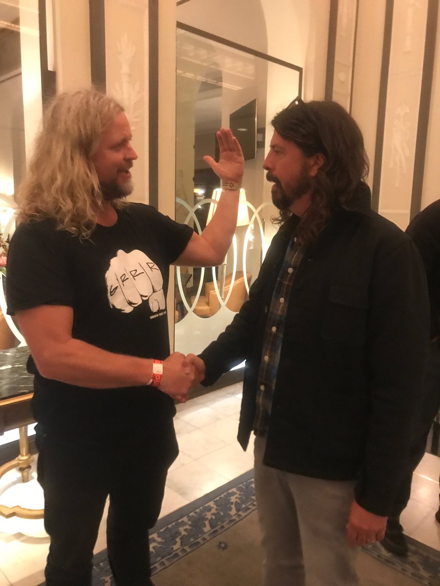 Thanks Foo Fighters for a fantastic gig WOW #marshallheadphones #concreteandgold