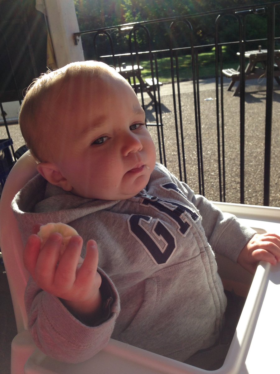 glake58's tweet photo. #runfriday cut short 'cos the little boy now has #heartbeeps so #coffee and #cake instead of #breakfast with @CarrieSpasic @BedfordPavilion https://t.co/v8SvrNUpWd