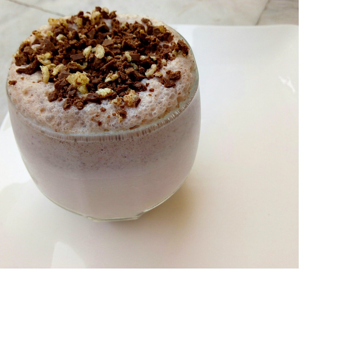 #chocolate #chocolatechip #cookie #milkshake 
#tasty #recipe : easycookingwithmuzna.com/2017/09/chocol…