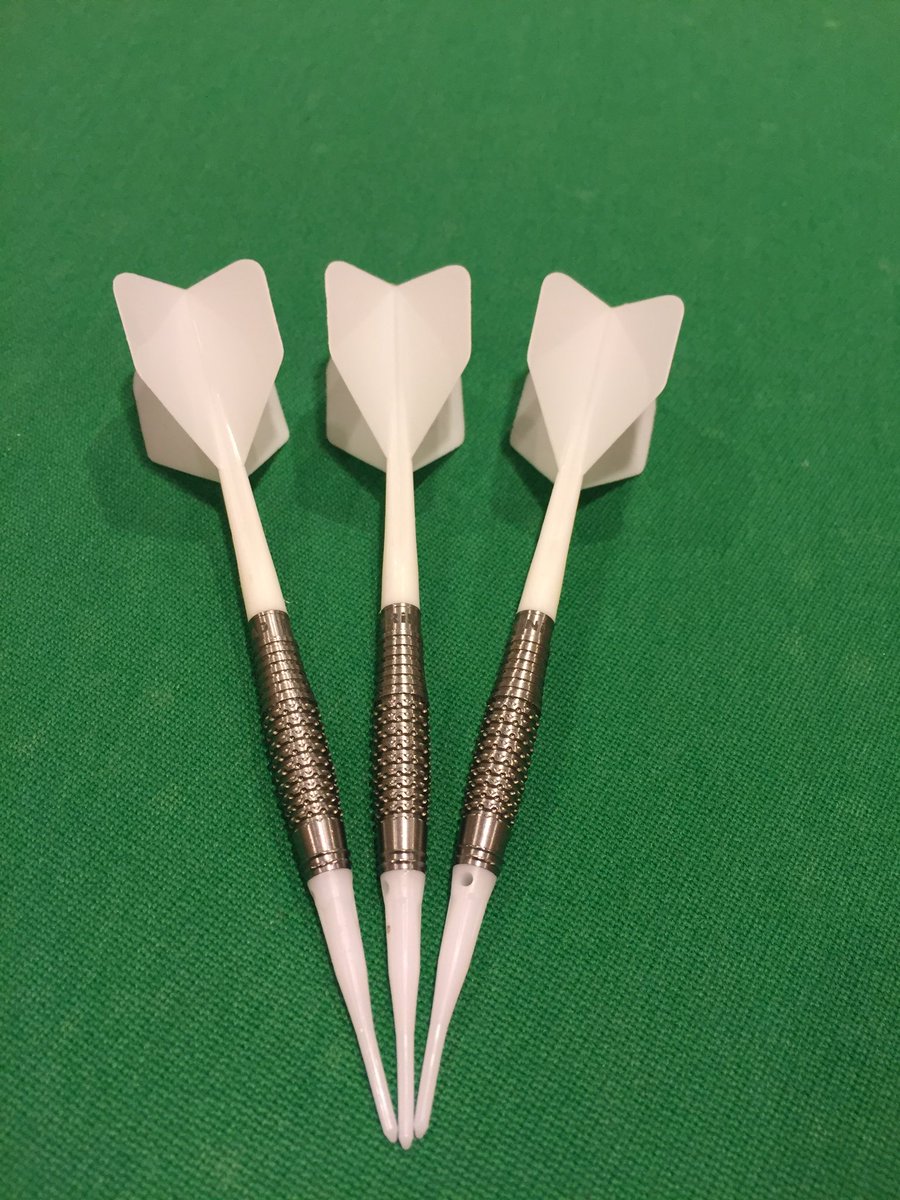 dramut's tweet photo. そういや先週ロペス4買った。
そりゃあ投げたくなるわ
アルティメットのTIPもGOOD!
#Lopez4 #浅田斉吾 #ダーツ https://t.co/HfTvx5ztc1
